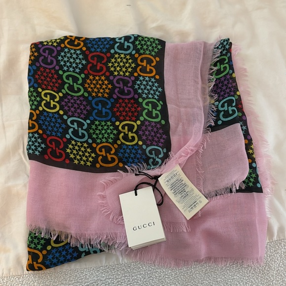 NEW GUCCI Psychedelic GG Scarf - Picture 5 of 8